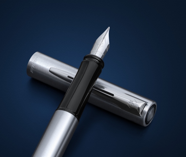 Waterman® Allure Füllfederhalter Stainless Steel