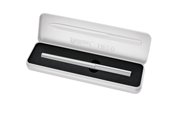 Pelikan Füllhalter Ineo® Elements P6 Silber mit Gravur
